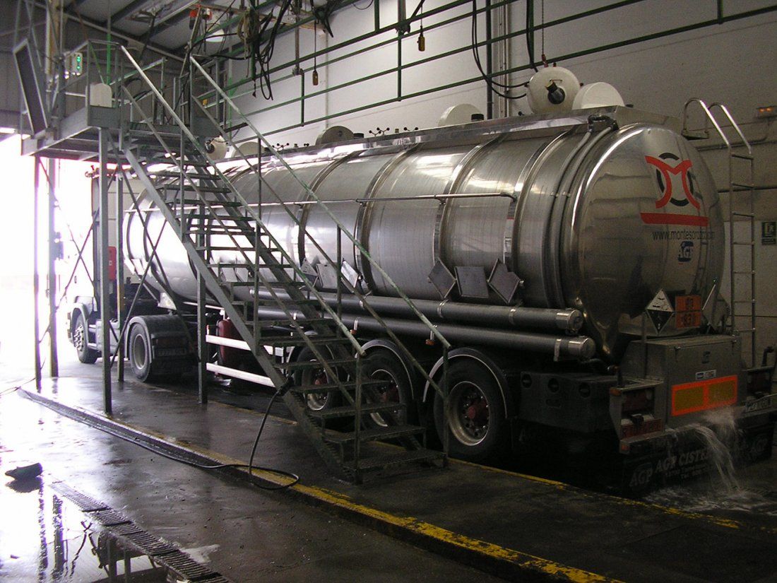 Pistas de lavado de cisternas